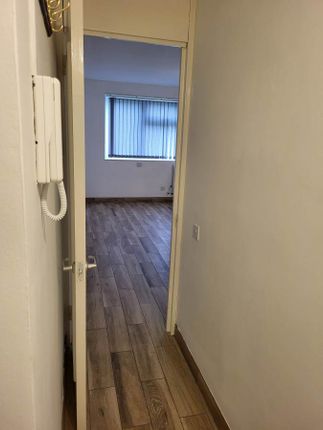 629H, Silbury Boulevard, Milton Keynes photo 3