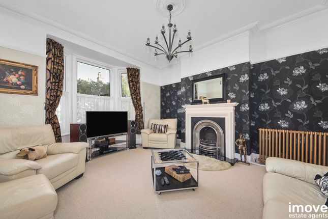 55 Chatsworth Road, Torquay photo 2