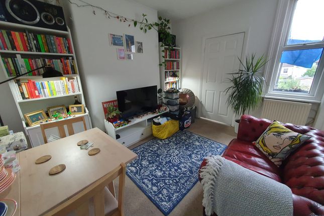 Flat to rent in Richmond Street, Brighton