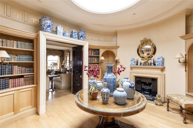 Flat for sale in Chesham Place, Belgravia