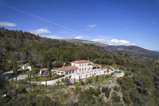 Villa for sale in Cabris, Mougins, Valbonne, Grasse Area, French Riviera