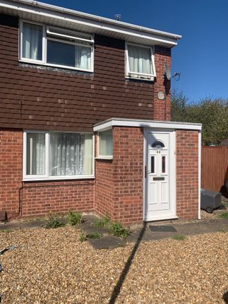 Thumbnail Semi-detached house to rent in Gilbert Close, Leicester