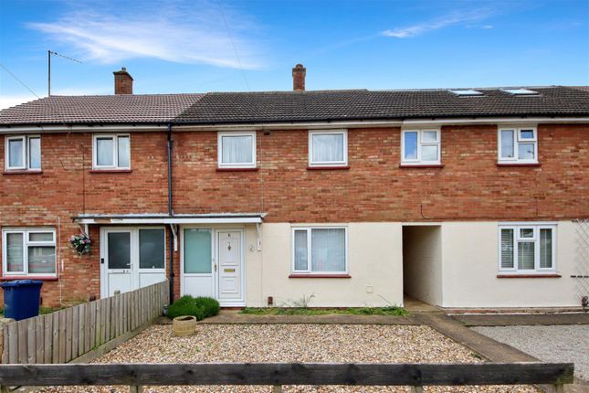 Terraced house for sale in Beales Way, Cambridge