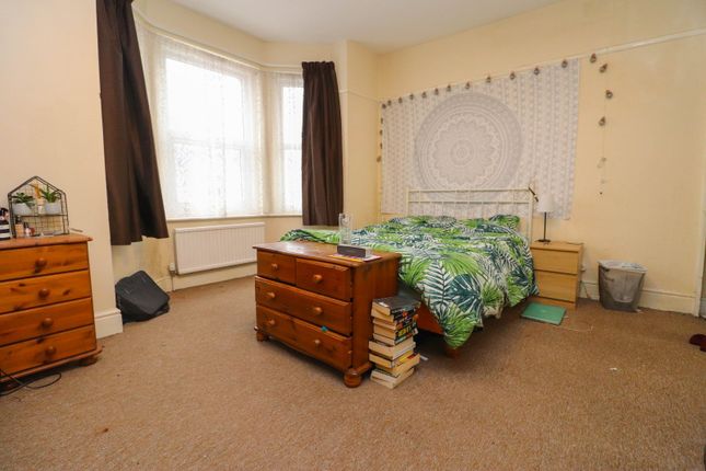 Detached house to rent in Morris Road, Southampton
