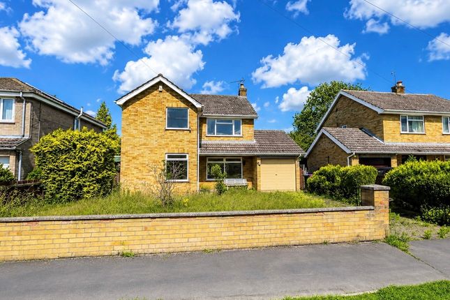 3-bed house on 8, Boston, £1,500/mo