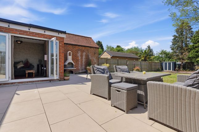 88 Mansfield Road, Worksop photo 4