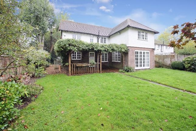 Thumbnail Detached house to rent in The Green, Leigh, Tonbridge