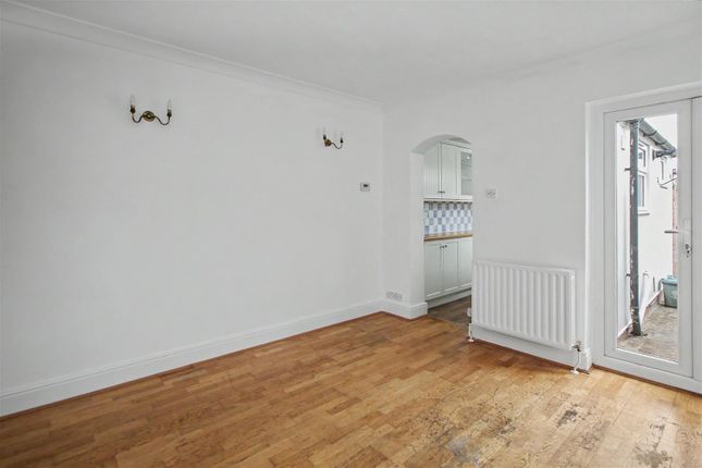 53, Oundle Road, Thrapston photo 4