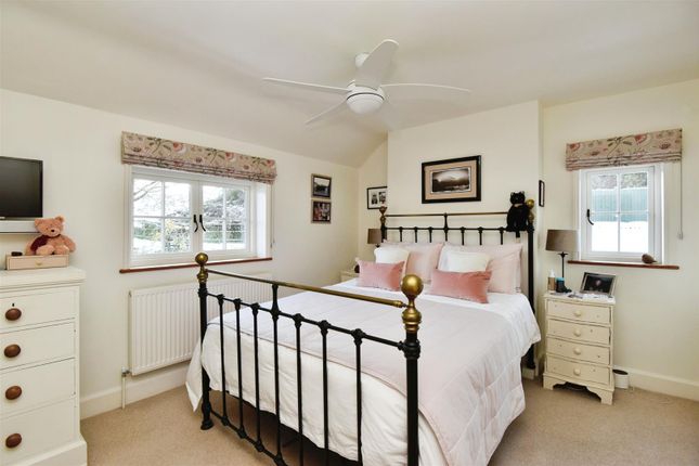 Main Bed2.Jpg