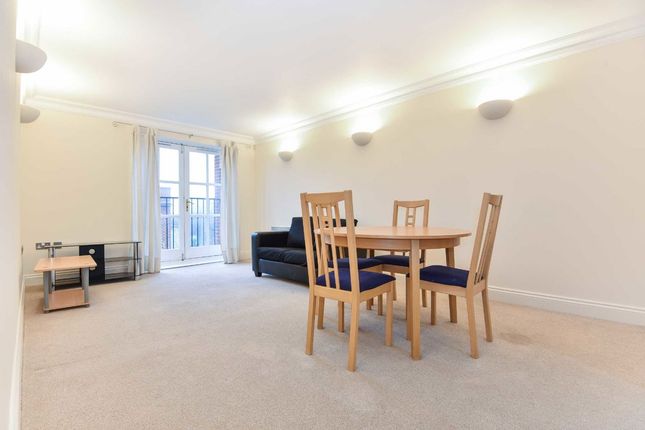44 Gloucester Court, 516, Lordship Lane, London photo 4