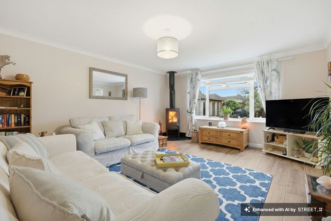1 Grove Gardens, Woodbridge photo 2