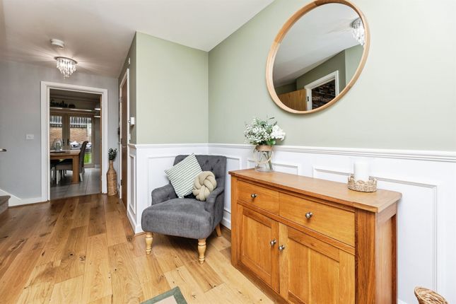 49, Stoborough Crescent, Pontefract photo 3