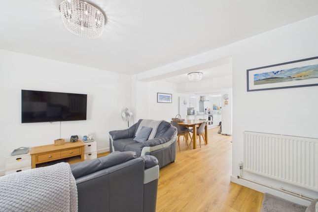 23 Trafalgar Road, Tenby photo 2