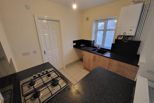 GF 4AA, Livingstone Place, Newport photo 3