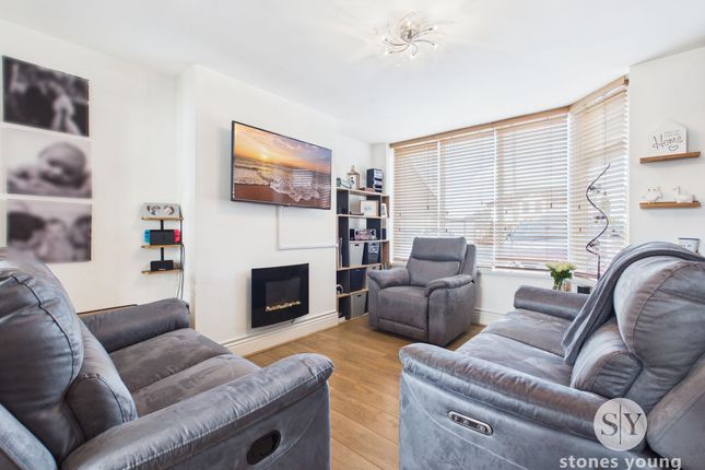 10 Blackamoor Road, Blackburn photo 3