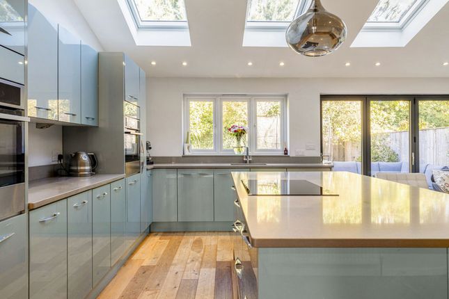 33, River Park Drive, Buckinghamshire photo 2