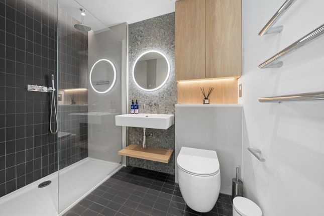 Apartment 117, Coda Residences, 6, York Place, London photo 4