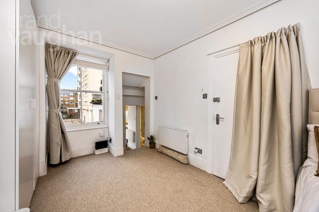 Flat 4, 15, St. Georges Terrace, East Sussex photo 3