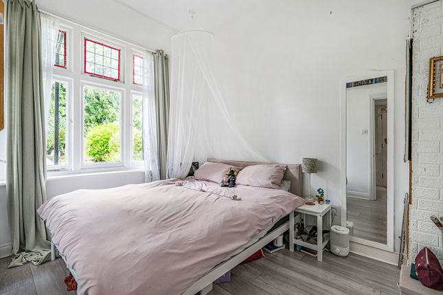 Flat Flat 2, Ranelly, Crowborough Hill, Crowborough photo 4