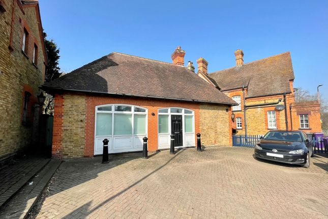 1-bed house on 8 Priory Lane, Royston, £1,275/mo