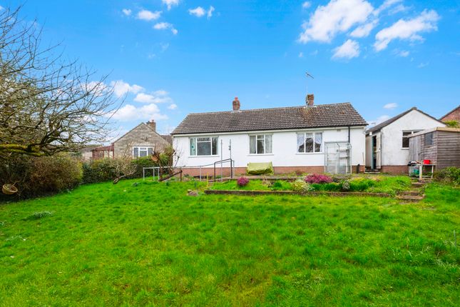 Thumbnail Bungalow for sale in Shreen Close, Gillingham
