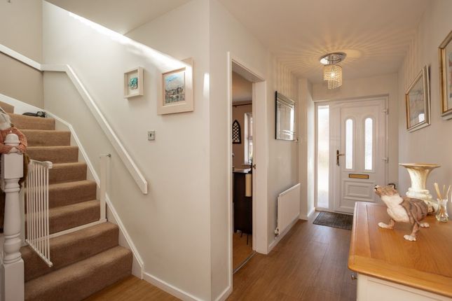10, Herrick Close, Loughborough photo 4