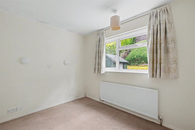 51, Bulcote Drive, Nottingham photo 4