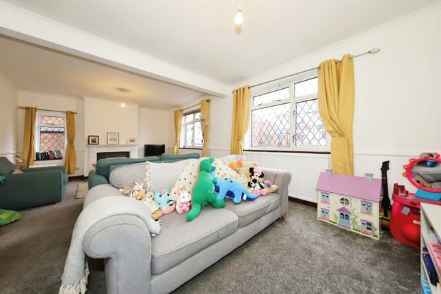 20, Francis Road, Stourport-On-Severn photo 4