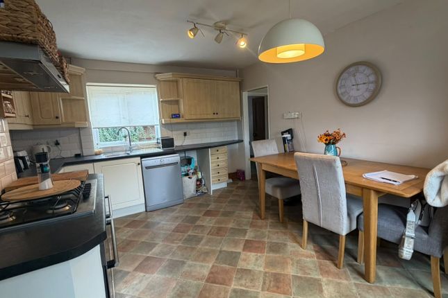 Mill Hill Farm, Main Road, Burton-On-Trent photo 3
