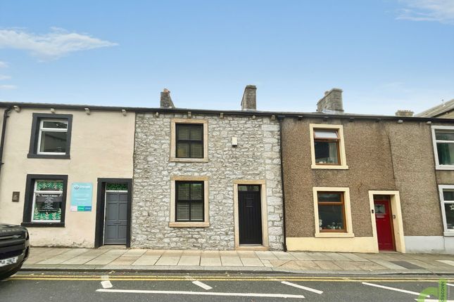 2 bed property for rent in Lowergate, Clitheroe BB7