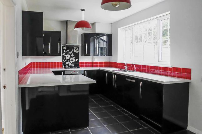 14, Rodney Crescent, Arundel photo 2