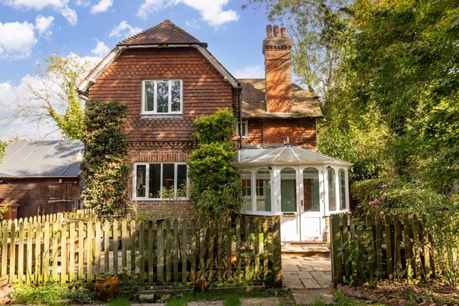 4-bed house on Cheswick Cottage Meath Green Lane, Horley, £700,000