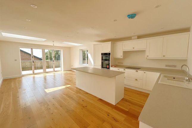 2, Greers Meadow, Bridport photo 3