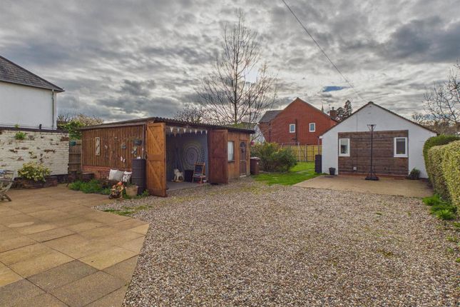 Holly Villa, Welland Road, Hanley Swan photo 2