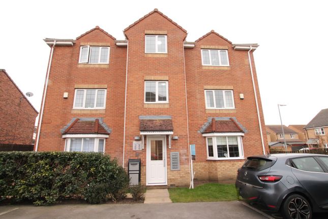 Flat to rent in Mill View Road, Beverley