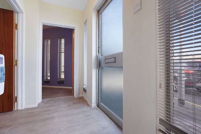 Flat 1 Livingstone Building, Barnsole Road, Gillingham photo 2