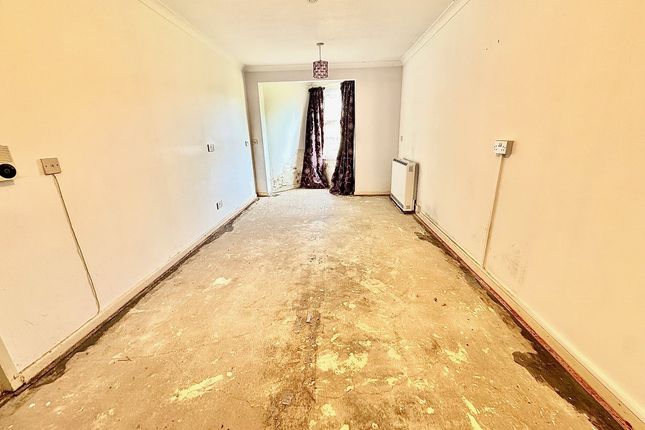 Flat 1 Gainsborough Lodge, 136, South Farm Road, Worthing photo 4