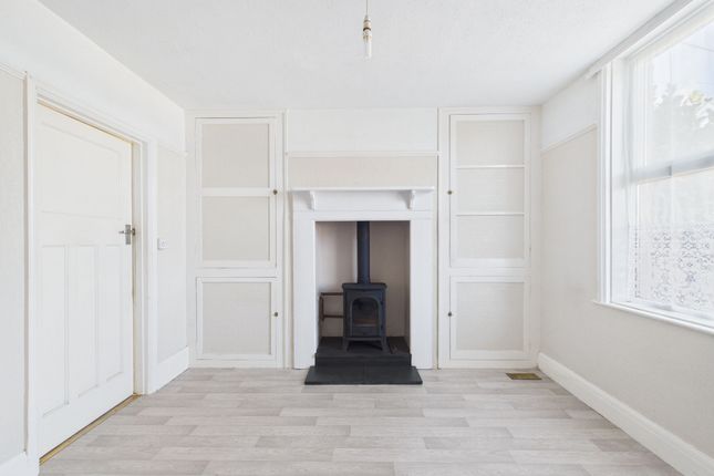 32 Lynstone Road, Bude photo 4