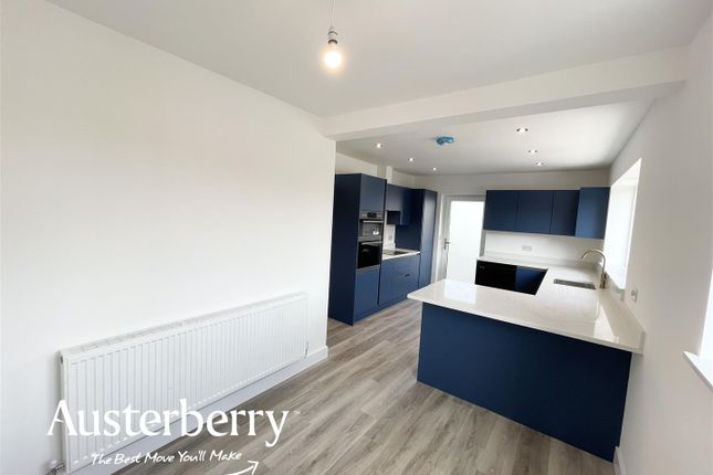 12, Mayneford Place, Stoke-On-Trent photo 4