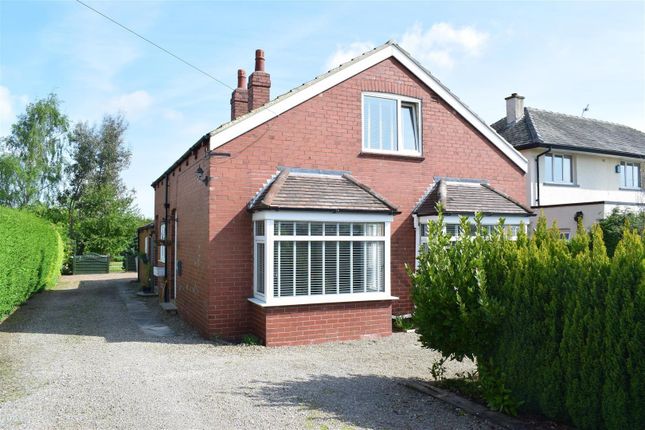 Thumbnail Detached house for sale in Rakehill Road, Scholes, Leeds