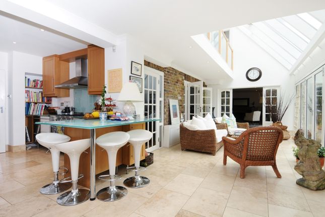 23, Riverside Drive, Esher photo 3