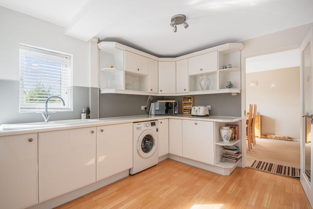 31 Stonebow Road, Pershore photo 3