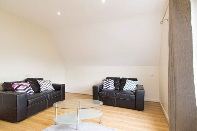 Terraced house to rent in Kirkstall Road, Leeds