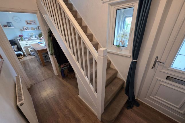 27, Charles Crescent, Abergavenny photo 4