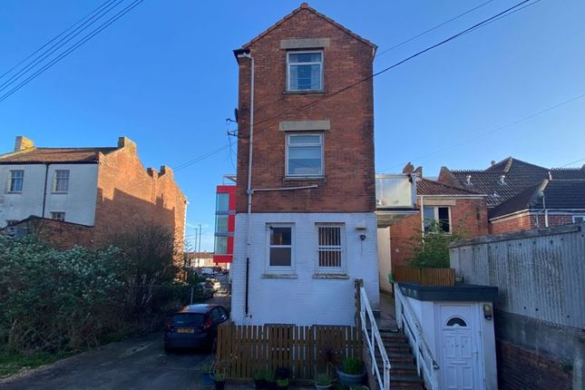 Flat to rent in Church Street, Bridgwater