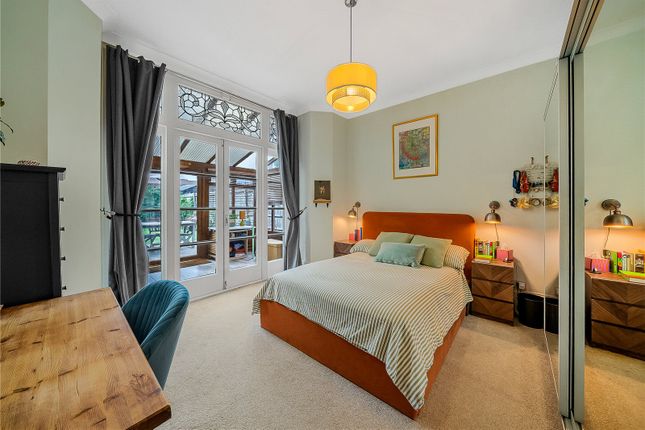 Flat 1, 52, Braxted Park, London photo 4