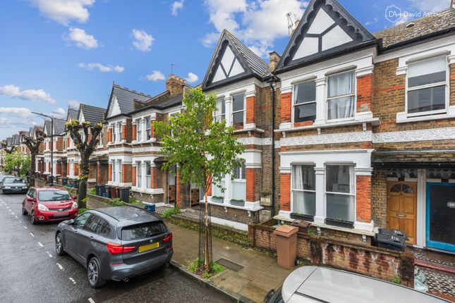 Flat for sale in Princess May Road, Stoke Newington, London