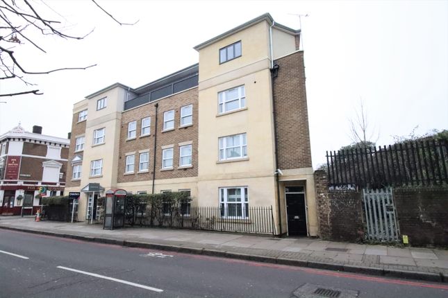 Thumbnail Flat for sale in Latchmere Road, Clapham