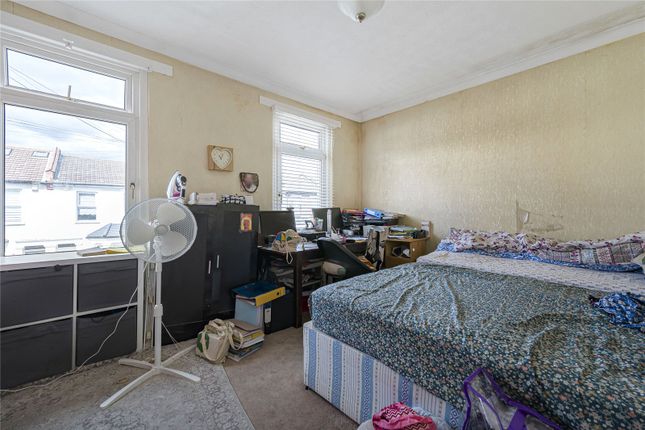 40, Lewis Road, Kent photo 4