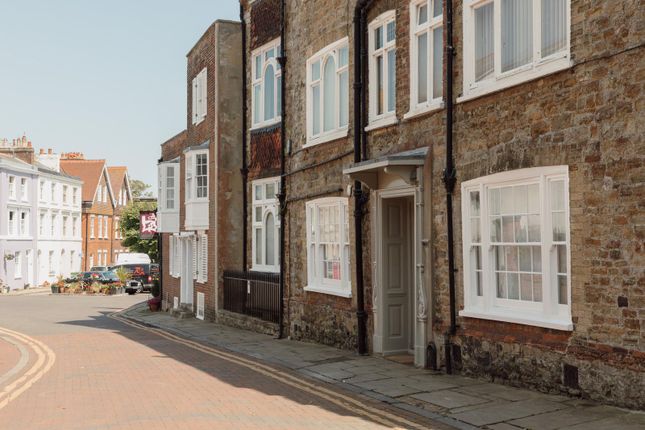 Flat A The Priory, 2 The Bayle, Folkestone photo 2